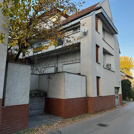 Buda Chill Loft
